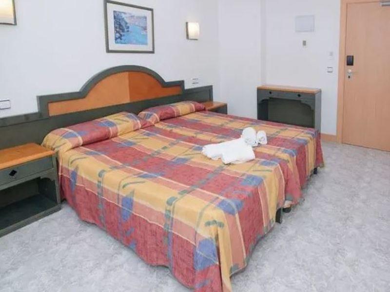 Hostal Rosalia Sant Antoni de Portmany Zewnętrze zdjęcie