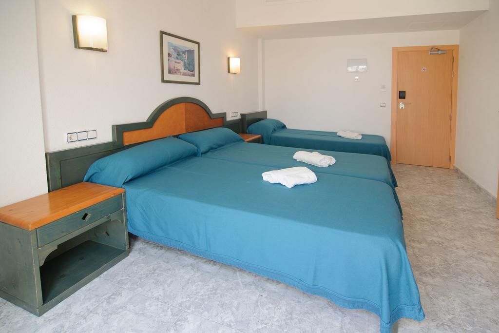 Hostal Rosalia Sant Antoni de Portmany Zewnętrze zdjęcie