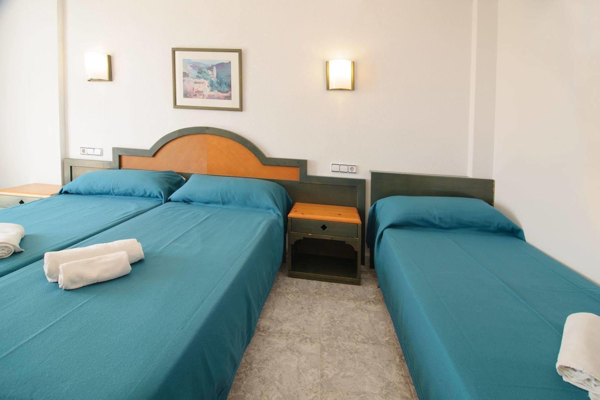 Hostal Rosalia Sant Antoni de Portmany Zewnętrze zdjęcie